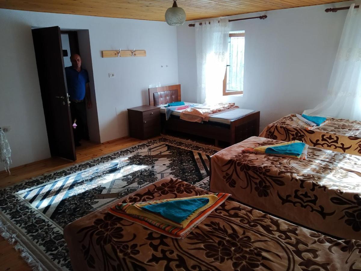 Guesthouse Shtini Fshat Eksteriør billede